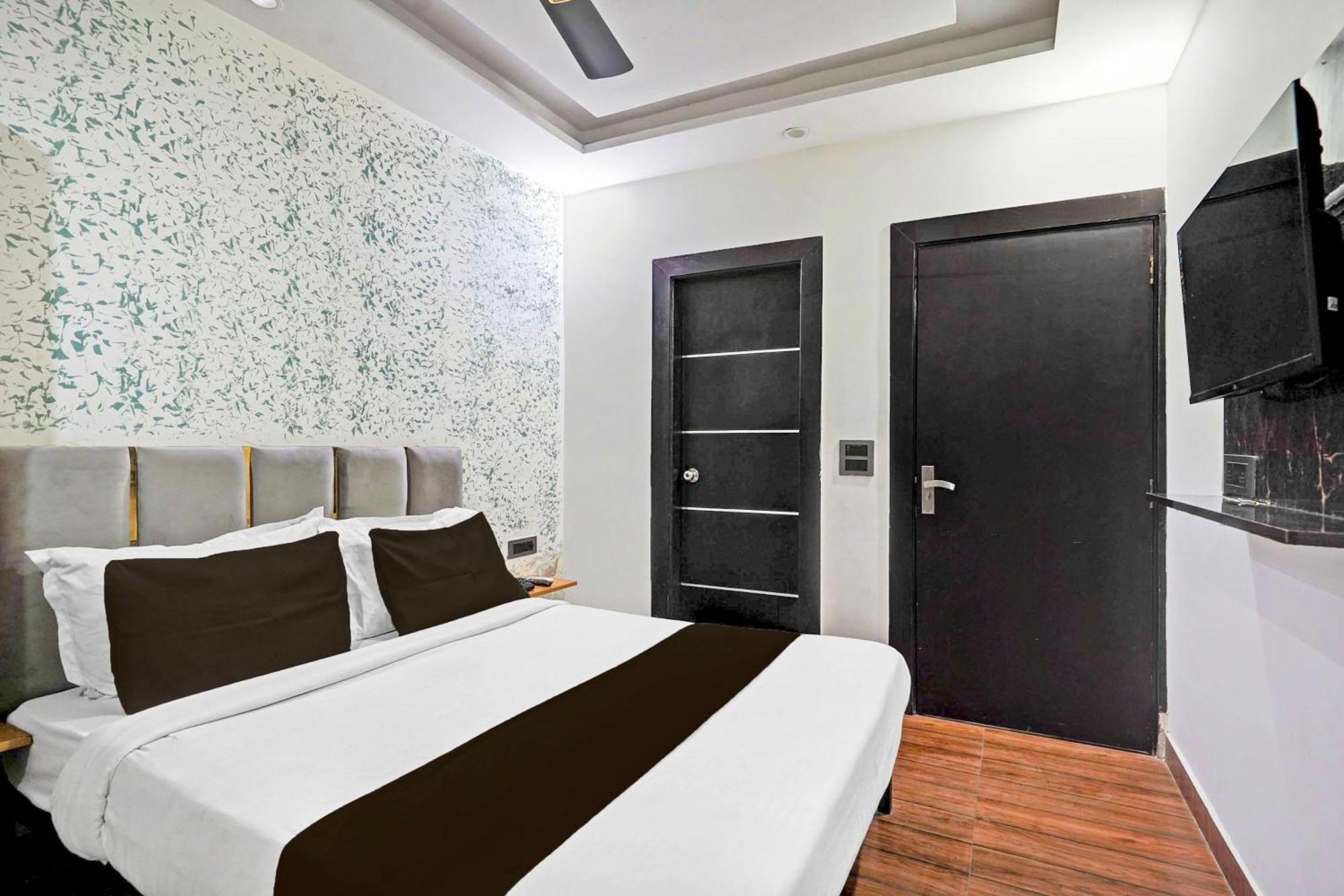 Hotel Twamev Residency Nowe Delhi Zewnętrze zdjęcie